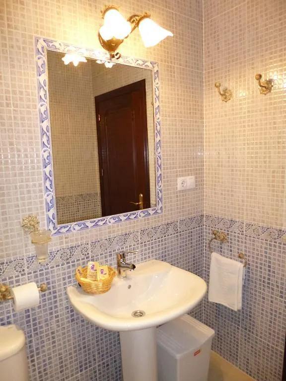 Hostal Virgen Del Rocio Los Palacios Y Villafranca
