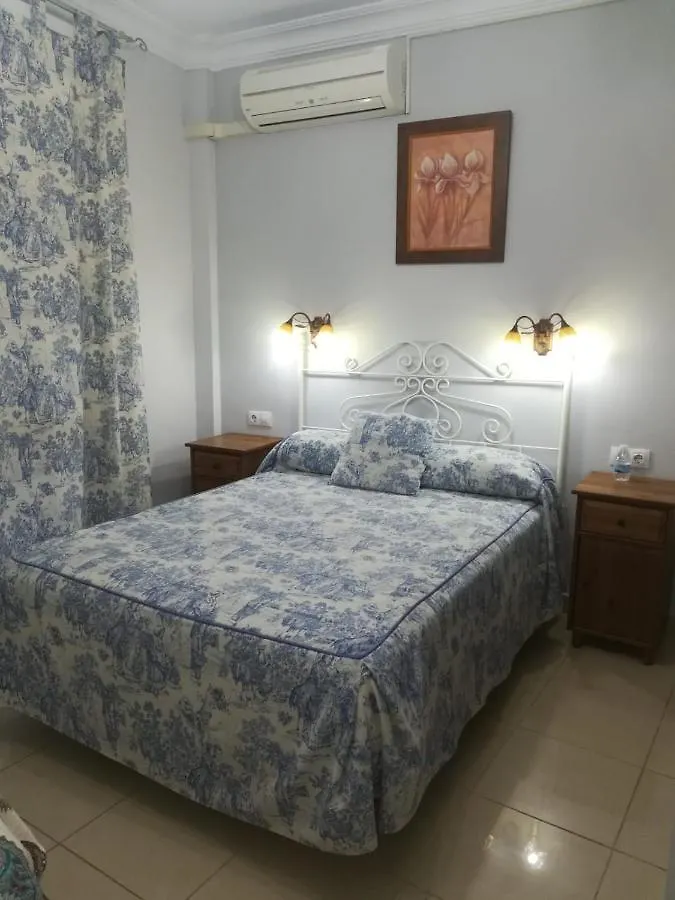Hostal Virgen Del Rocio Los Palacios Y Villafranca Hostel
